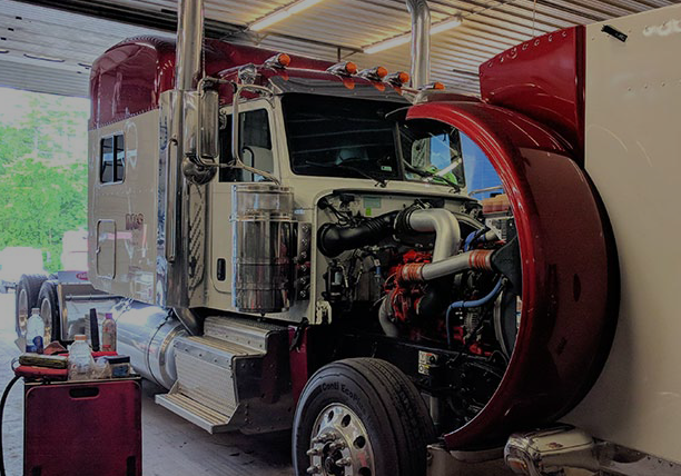 APS Truck and Trailer Repair Ltd Heavy Duty Mechanic Truck Repair & Offers Complete Truck Trailer Repair Services in Abbotsford. Specializing in engine repairs, overhauls of Volvo, Cummins, Cat, Detroit & Transmission work of Detroit DT12, Volvo I-Shift, Eaton